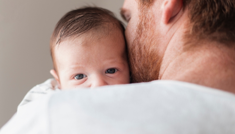 Senado aprova ampliação da licença-paternidade, e CNC apoia, mas faz alertas